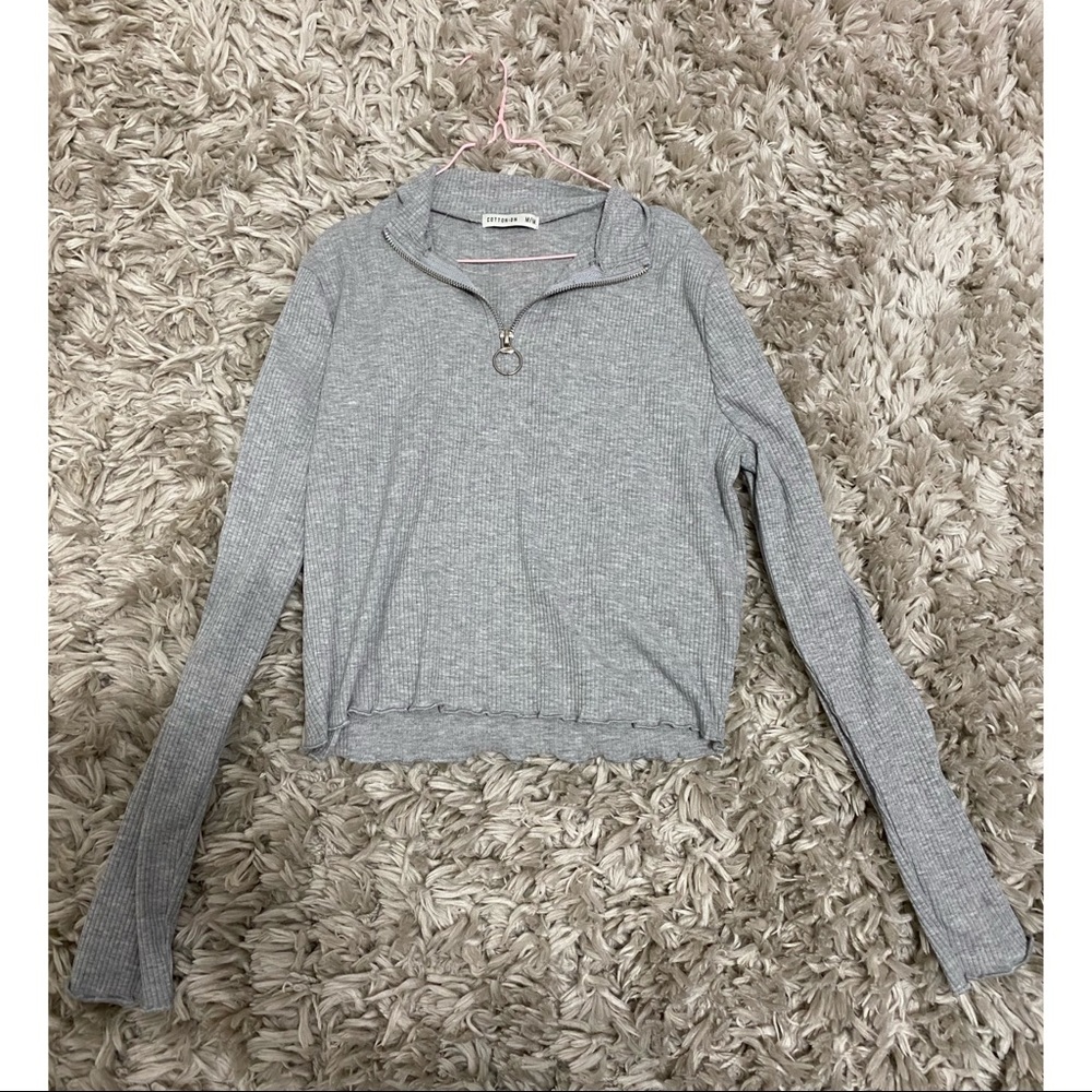 Long sleeve crop top